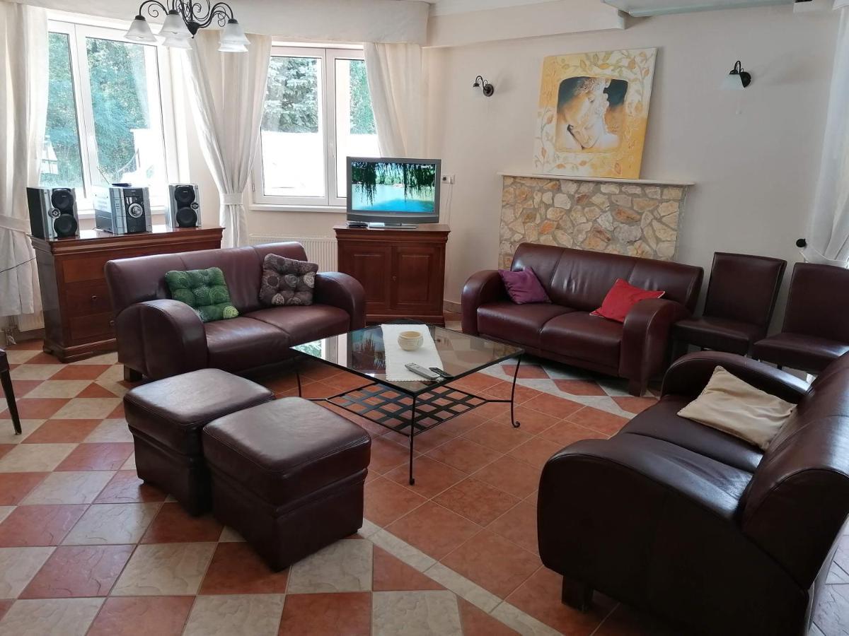 Staff Guest House Nyíregyháza 외부 사진